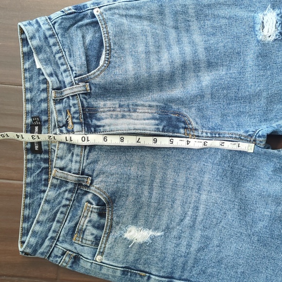 Pretty Little Thing High Waisted Ripped Jeans - Picture 3 of 8